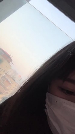 最新下海的无敌清纯短发美少女 脸蛋精致得像个充气娃娃 这么清纯的脸蛋儿 无死角 声音巨好听 穿着性感的灰丝 掰开超级粉 截图5