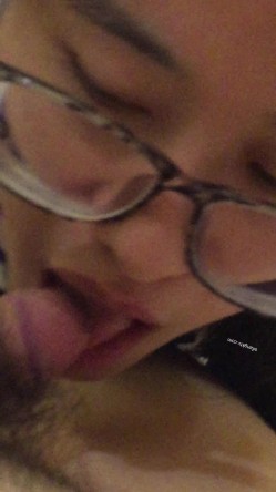 数百位网红母狗性爱甄选 爆乳粉穴网红淫乱性爱 完美露脸 截图15
