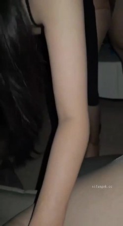 极品办公气质女主管，绿帽癖淫妻【琢木鸟夫妻】最新门槛福利，露出放尿多人车震野战乱交 截图1