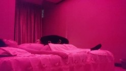 杰哥探花按摩店的苗条黑丝女技师按摩，温情挑逗舔乳抓龙筋全程，乳头和肉棒双重刺激撸射 截图11
