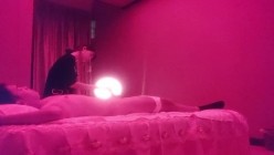 杰哥探花按摩店的苗条黑丝女技师按摩，温情挑逗舔乳抓龙筋全程，乳头和肉棒双重刺激撸射 截图13