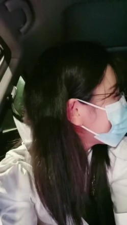 淘宝情趣内衣模特深夜勾搭顺风车司机 酒店打炮太紧张了怎么口都软绵绵无力 真是残暴天物望逼空流泪 截图1
