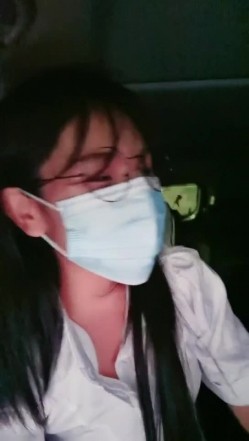 淘宝情趣内衣模特深夜勾搭顺风车司机 酒店打炮太紧张了怎么口都软绵绵无力 真是残暴天物望逼空流泪 截图2