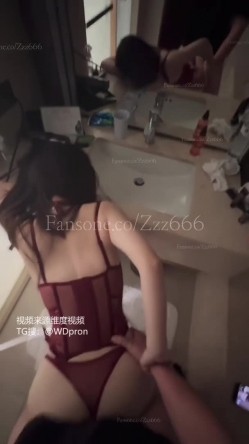 专攻高颜值网红台湾泡良大神「郑原创」跟夜店认识的女生趁女伴喝醉在旁大胆偷情，KTV厕所上了朋友的F奶女友.. 截图16