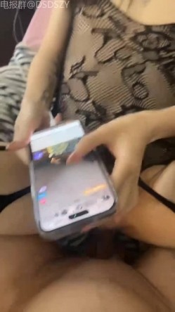 校花美女【十九岁女大】酥胸诱惑~跳蛋狂震~口交后 各种体位爆操内射 截图7