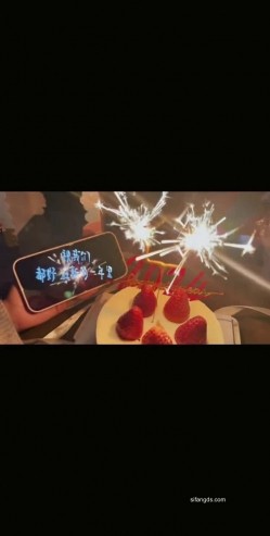 精品泄密流出00后英语老师李汶芯多次裸贷无力偿还 肉偿抵债视频完整版 截图11