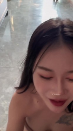 颜值女神【晴宝】被多位金主包养泄密,第一弹 年度最骚的第一梯队女主 完美露脸 截图6