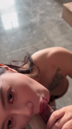 颜值女神【晴宝】被多位金主包养泄密,第一弹 年度最骚的第一梯队女主 完美露脸 截图11