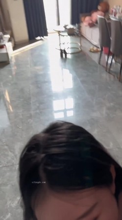 颜值女神【晴宝】被多位金主包养泄密,第一弹 年度最骚的第一梯队女主 完美露脸 截图14