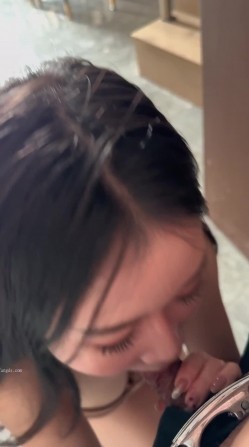 颜值女神【晴宝】被多位金主包养泄密,第一弹 年度最骚的第一梯队女主 完美露脸 截图16