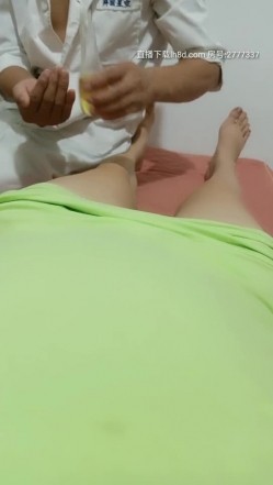 孕妇的寂寞谁能懂骚起来真可怕，剧情演绎勾搭按摩男技师揉奶子深喉口交，各种姿势爆草抽插真刺激源码录制 截图2