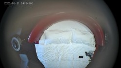 酒店偷拍 清冷校园甜美女神换上蕾丝黑丝配合男友三场啪啪 截图1