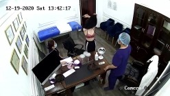 私房最新流出黑客【破解摄像头】隆乳整形诊所 家居视频 妇科检查 截图3