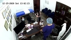 私房最新流出黑客【破解摄像头】隆乳整形诊所 家居视频 妇科检查 截图5