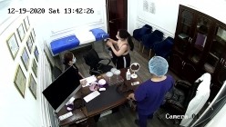 私房最新流出黑客【破解摄像头】隆乳整形诊所 家居视频 妇科检查 截图6
