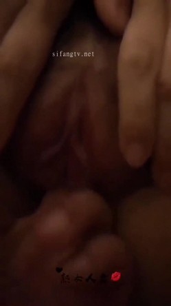 推特女神极品丰臀欲女【熟女人妻】大尺度性爱私拍流出 无套抽插粉臀 肛塞后入爆操 独特拍摄手法 高清720P原版 截图10