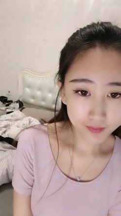 重磅推荐【程琳儿】绿播女神超高颜值，性感内衣，抖奶漏逼超顶清纯反差，男人最爱的类型 截图3