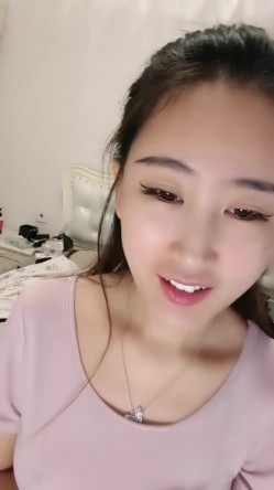 重磅推荐【程琳儿】绿播女神超高颜值，性感内衣，抖奶漏逼超顶清纯反差，男人最爱的类型 截图4