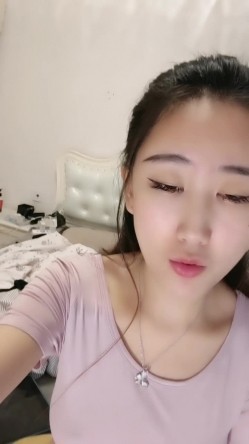 重磅推荐【程琳儿】绿播女神超高颜值，性感内衣，抖奶漏逼超顶清纯反差，男人最爱的类型 截图5