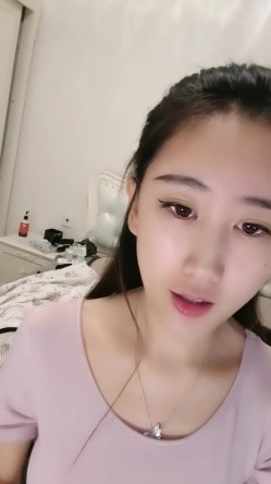重磅推荐【程琳儿】绿播女神超高颜值，性感内衣，抖奶漏逼超顶清纯反差，男人最爱的类型 截图8