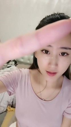 重磅推荐【程琳儿】绿播女神超高颜值，性感内衣，抖奶漏逼超顶清纯反差，男人最爱的类型 截图13