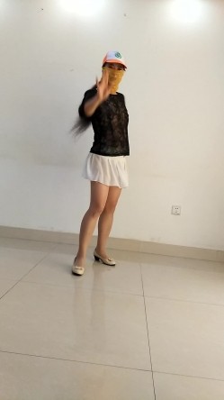 臀控熟女控必备！曾火爆全网的露脸广场舞大妈【美美子】大尺度私拍第二弹，骚舞挑逗情趣诱惑紫薇全裸，相当反差 截图5