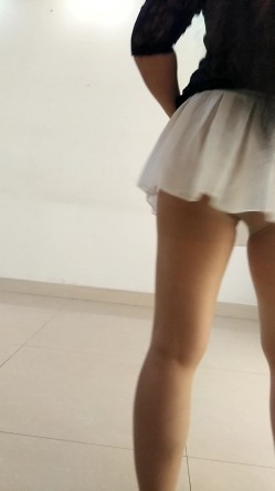 臀控熟女控必备！曾火爆全网的露脸广场舞大妈【美美子】大尺度私拍第二弹，骚舞挑逗情趣诱惑紫薇全裸，相当反差 截图15