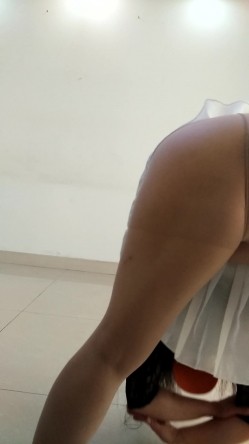臀控熟女控必备！曾火爆全网的露脸广场舞大妈【美美子】大尺度私拍第二弹，骚舞挑逗情趣诱惑紫薇全裸，相当反差 截图16