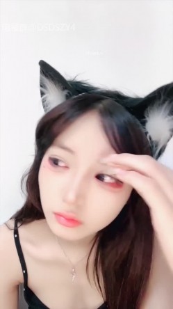 ️猫系校花女神【乖乖饱饱】超级漂亮 裸舞 道具 爽死 截图1