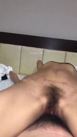 【淫荡少妇】最新淫荡轻熟女闺蜜淫妻少妇啪啪口交毒龙性爱私拍流出 无套抽插操爽翻天 完美露脸 高清 截图3