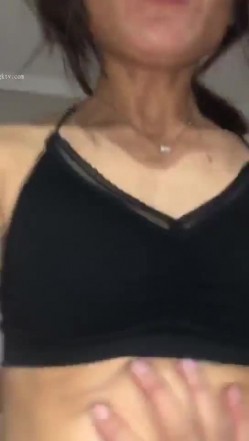 【淫荡少妇】最新淫荡轻熟女闺蜜淫妻少妇啪啪口交毒龙性爱私拍流出 无套抽插操爽翻天 完美露脸 高清 截图15