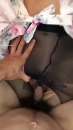 百度云泄密【良家交流群】收费交流群流出夫妻情侣分享、偷情、3P偷拍等 截图2