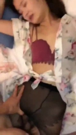 百度云泄密【良家交流群】收费交流群流出夫妻情侣分享、偷情、3P偷拍等 截图7