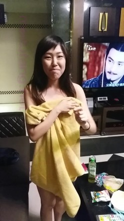贵在真实！大神拿捏征服运输业老板千金美腿身材苗条车震酒店各种调教啪啪内射全程露脸国语对白 截图3