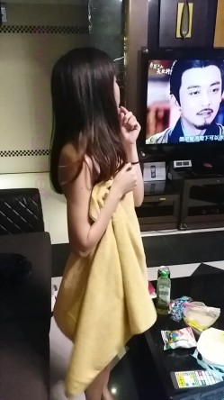贵在真实！大神拿捏征服运输业老板千金美腿身材苗条车震酒店各种调教啪啪内射全程露脸国语对白 截图4