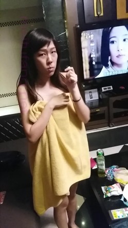 贵在真实！大神拿捏征服运输业老板千金美腿身材苗条车震酒店各种调教啪啪内射全程露脸国语对白 截图5