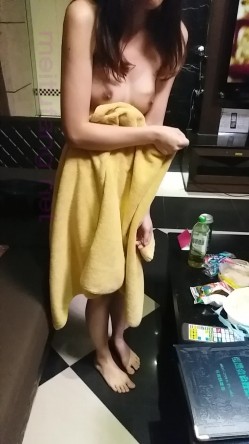 贵在真实！大神拿捏征服运输业老板千金美腿身材苗条车震酒店各种调教啪啪内射全程露脸国语对白 截图13