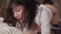 SSIS-043 Jカップ美人上司がポツンと一軒宿で大嫌いなポンコツ部下と相部屋に… まさかの夜は立場逆転！絶倫チ●ポに一晩中「ひぃひぃ」イカされ続けるなんて… 鷲尾めい 截图11