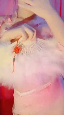 【极品御姐】【陈白露】合集，高颜值美乳爱跳舞的御姐~~肤白貌美胸又大，最有韵味必看！ 截图4