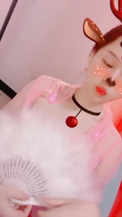 【极品御姐】【陈白露】合集，高颜值美乳爱跳舞的御姐~~肤白貌美胸又大，最有韵味必看！ 截图7