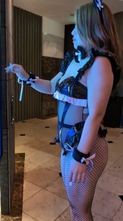 【巨乳肥臀人妻】，NTR绿帽网黄【kamenyuimama】订阅福利，调教熟女妻子，招嫖群P露出 截图3