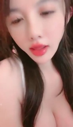 推荐，让人摇摇欲坠的面容，【少女椰子】，天价收费，扒开击穿你的灵魂美腿自摸一穴加个小特写 截图7