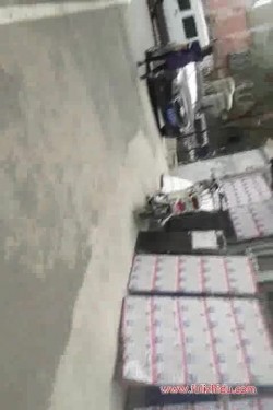 经典达叔涂鸦街射大全，公交、地铁、超市、商场、电梯尾随美女打飞机对她背射 截图1