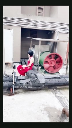稀有露脸 高端ACG业界女神爆机少女 喵小吉 经典Cos《生化危机》艾达王赤裸诱惑 性感小逼逼待茎插入 截图5