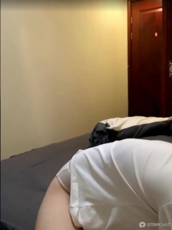 【宝藏女孩~巨乳大美女】，Cassie-123W，人气超高 截图5