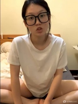 【宝藏女孩~巨乳大美女】，Cassie-123W，人气超高 截图10