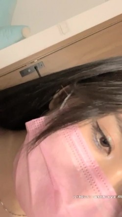 网红女神级别最极品的尤物之一，身材爆好 长腿搭配黑丝和肉丝 翘臀，难得露逼 白虎美穴太干净了，把自己的小屁屁都给拍红了 截图8