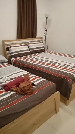 土豪的快乐生活，豪华别墅露天泳池的群P盛宴，吃奶玩逼抽插从泳池玩到床上一龙4凤，各种抽插爆草舔逼口交 截图7