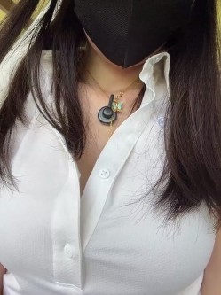 极品御姐女神、户外反差露出婊子「xigua2002」《高尔夫球场骚诱车震》大白天打高尔夫丝袜骚诱，后上车被无套一顿猛肏骚穴 截图16