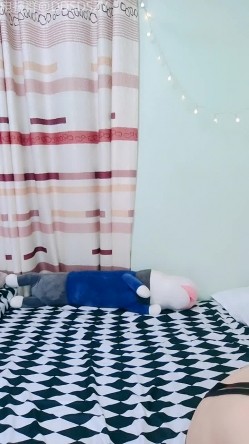 舞蹈系校花学妹【小涵宝宝】护士制服 丝袜诱惑 抖音风骚舞，道具自慰 截图13